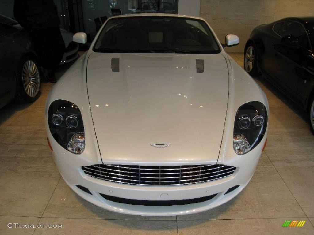 2017 Morning Frost White Aston Martin Db9 Volante 44900658 Photo 2 2017 Db9 Volante Morning Frost White Obsidian Black Photo 2