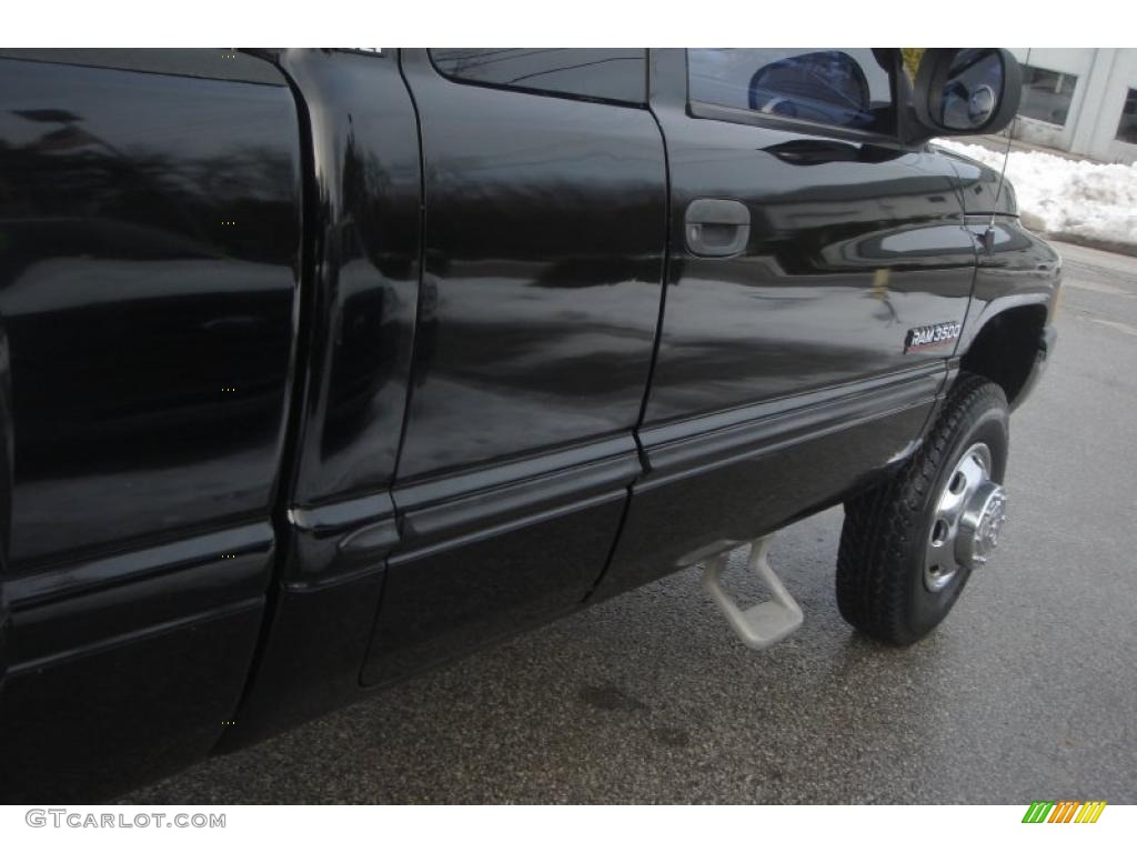 2000 Ram 3500 SLT Extended Cab 4x4 Dually - Black / Mist Gray photo #31
