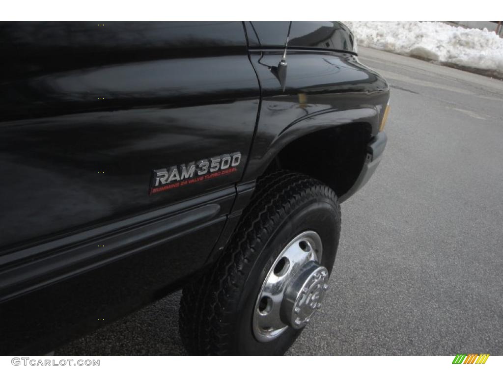 2000 Ram 3500 SLT Extended Cab 4x4 Dually - Black / Mist Gray photo #33