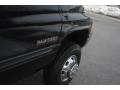 2000 Black Dodge Ram 3500 SLT Extended Cab 4x4 Dually  photo #33