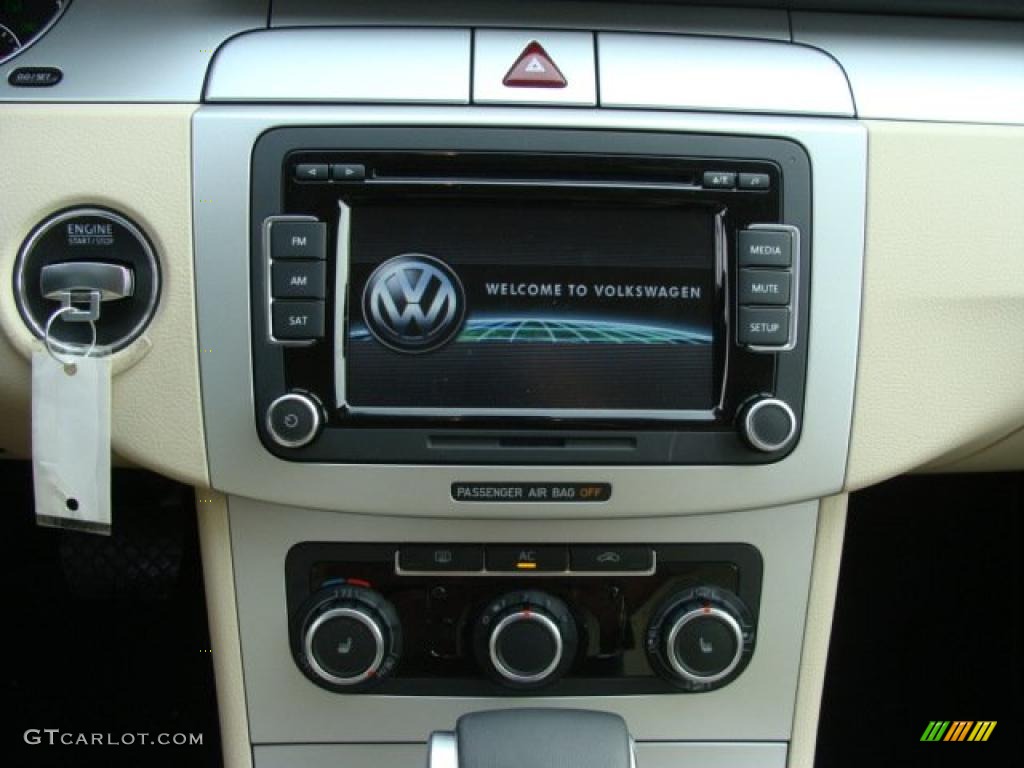 2010 Volkswagen CC Sport Controls Photo #44946241
