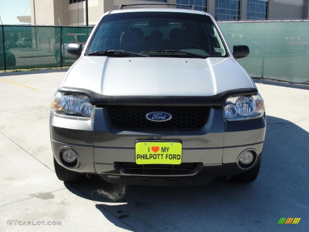 2006 Escape XLT V6 - Silver Metallic / Medium/Dark Pebble photo #8