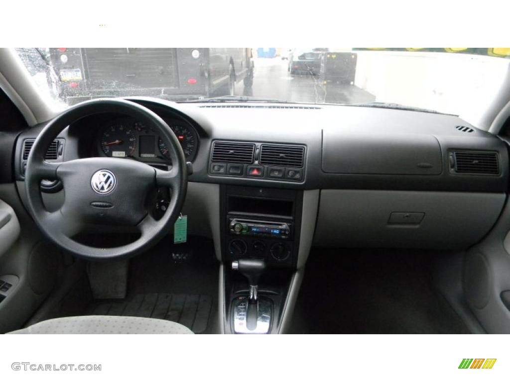 2000 Volkswagen Golf GLS 4 Door Dashboard Photos