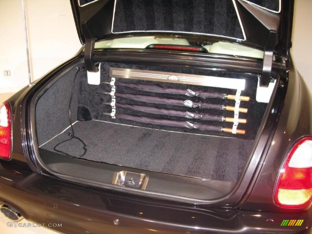 2009 Bentley Arnage Final Series Trunk Photo #44959306