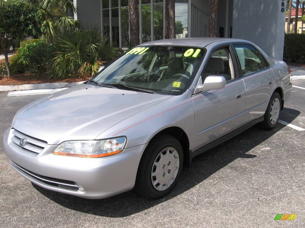 2001 Accord LX Sedan - Satin Silver Metallic / Quartz Gray photo #4