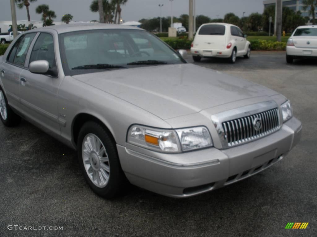 2009 Grand Marquis LS Ultimate Edition - Smokestone Metallic / Medium Light Stone photo #1