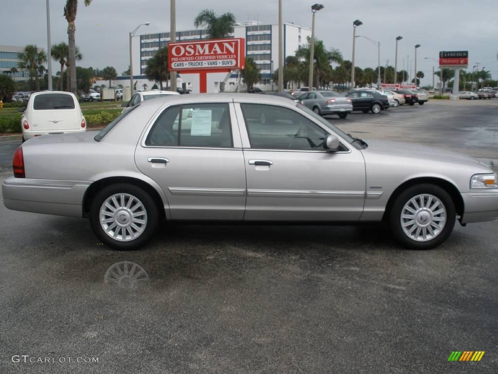 2009 Grand Marquis LS Ultimate Edition - Smokestone Metallic / Medium Light Stone photo #5