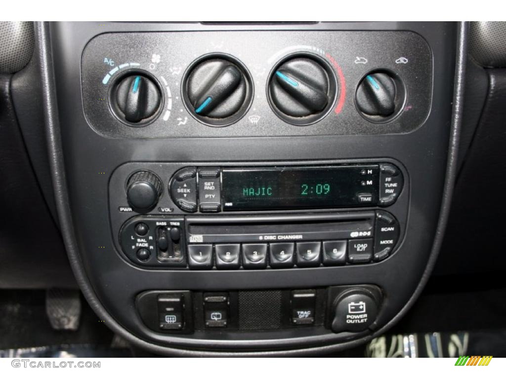 2003 Chrysler PT Cruiser GT Controls Photo #44967957