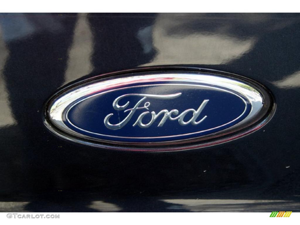 2000 Ford Excursion Limited 4x4 Marks and Logos Photo #44968557