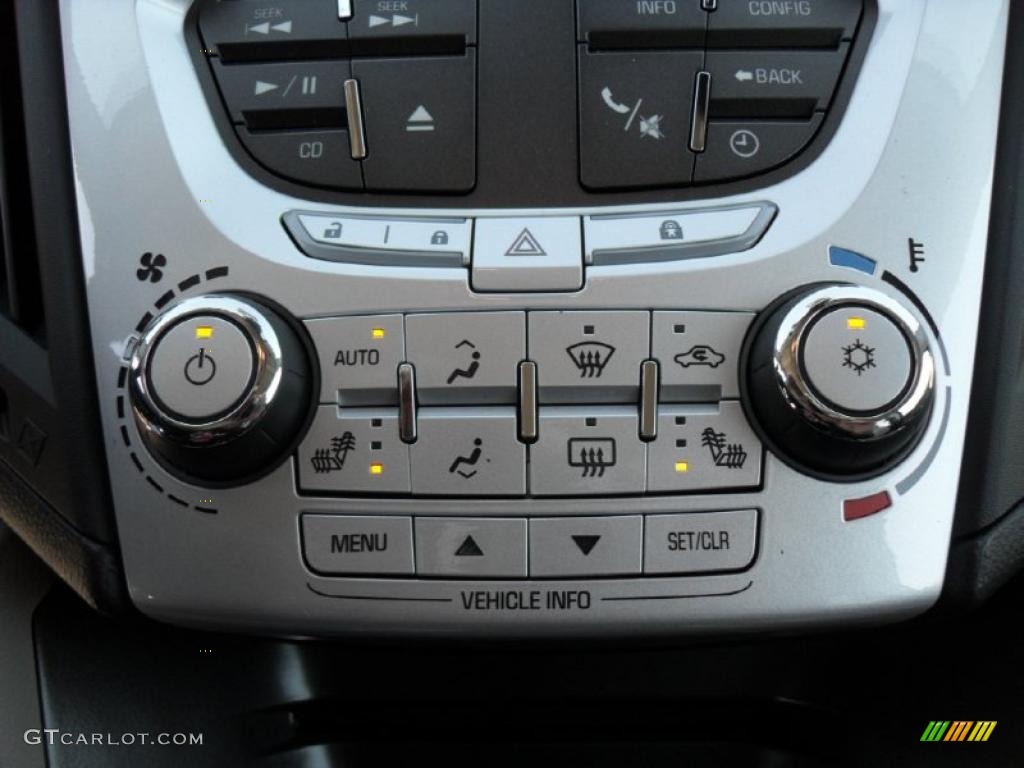 2011 Chevrolet Equinox LT Controls Photo #44971170