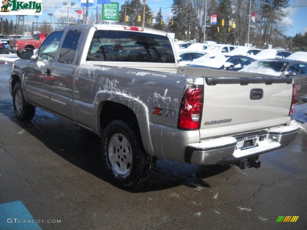 2006 Silverado 1500 Z71 Extended Cab 4x4 - Silver Birch Metallic / Dark Charcoal photo #5