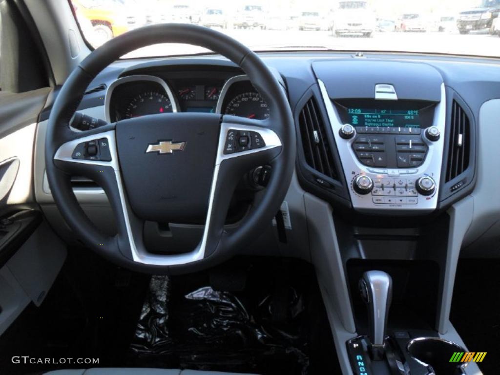2011 Chevrolet Equinox LT Light Titanium/Jet Black Dashboard Photo #44971261