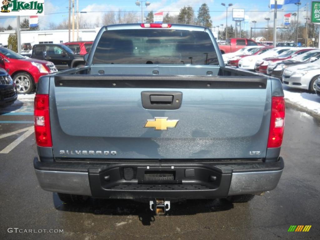 2009 Silverado 1500 LTZ Extended Cab - Blue Granite Metallic / Ebony photo #4