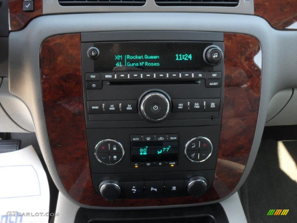 2011 Chevrolet Tahoe LT Controls Photo #44971929
