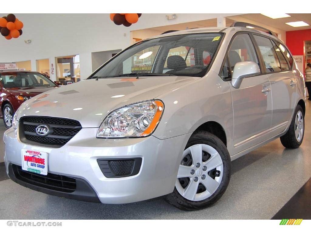 Bright Silver Kia Rondo