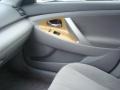 Super White - Camry XLE Photo No. 20