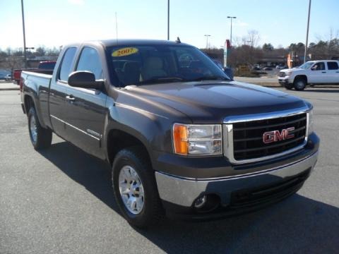 2007 GMC Sierra 1500 SLE Extended Cab Data, Info and Specs