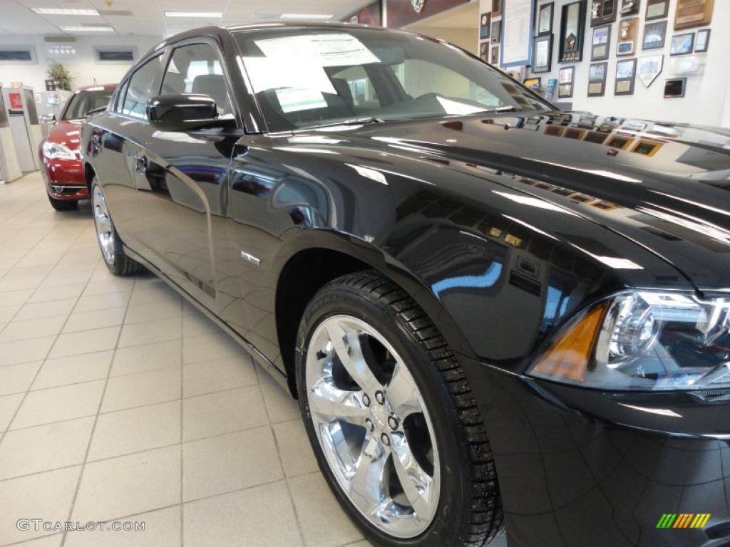 2011 Charger R/T Plus - Brilliant Black Crystal Pearl / Black photo #15