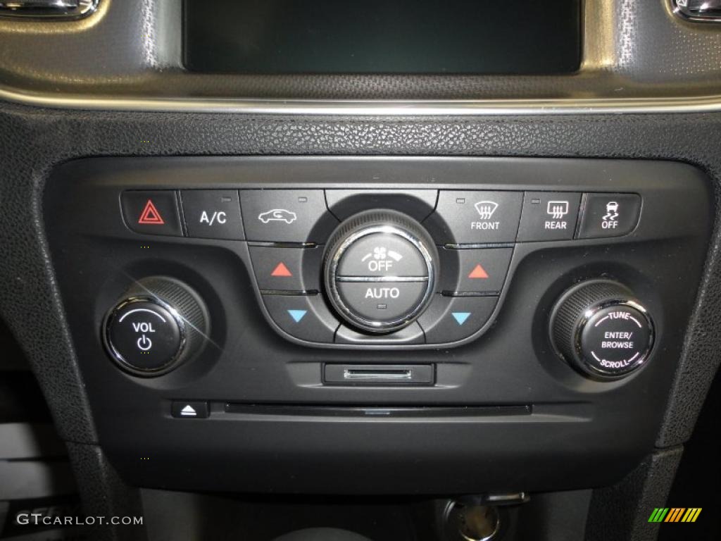 2011 Dodge Charger R/T Plus Controls Photo #44977290