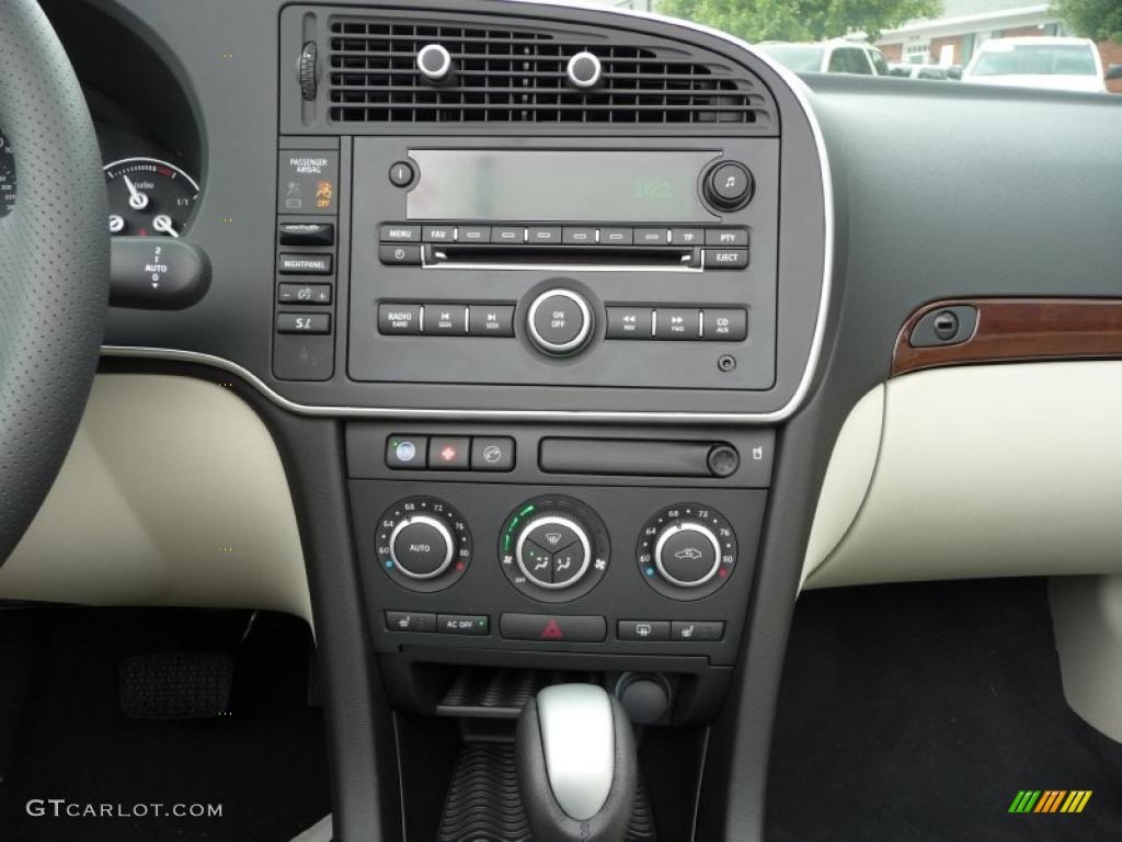 2009 Saab 9-3 2.0T Convertible Controls Photo #44977453