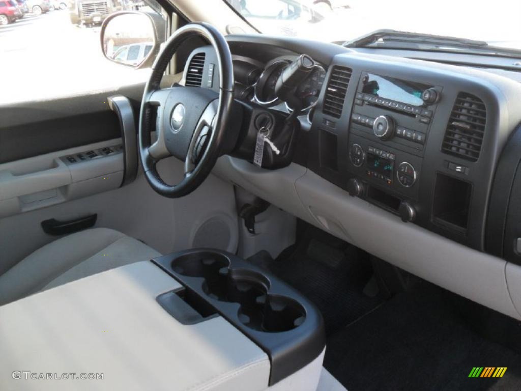 2007 Chevrolet Silverado 1500 LT Extended Cab Light Titanium/Ebony Black Dashboard Photo #44977533
