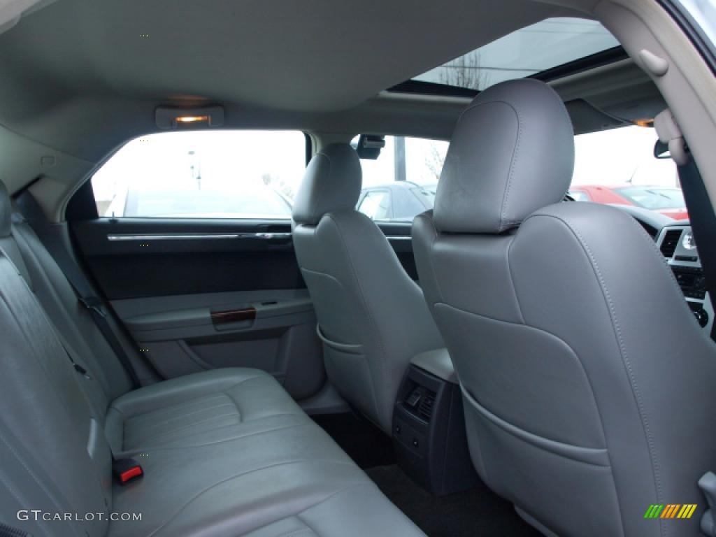 Dark Slate Gray/Light Graystone Interior 2007 Chrysler 300 C HEMI AWD Photo #44979101
