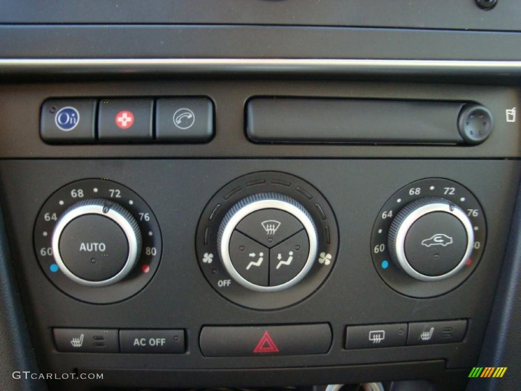 2009 Saab 9-3 2.0T Convertible Controls Photo #44979222