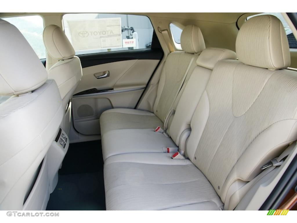 Ivory Interior 2011 Toyota Venza V6 AWD Photo #44981474