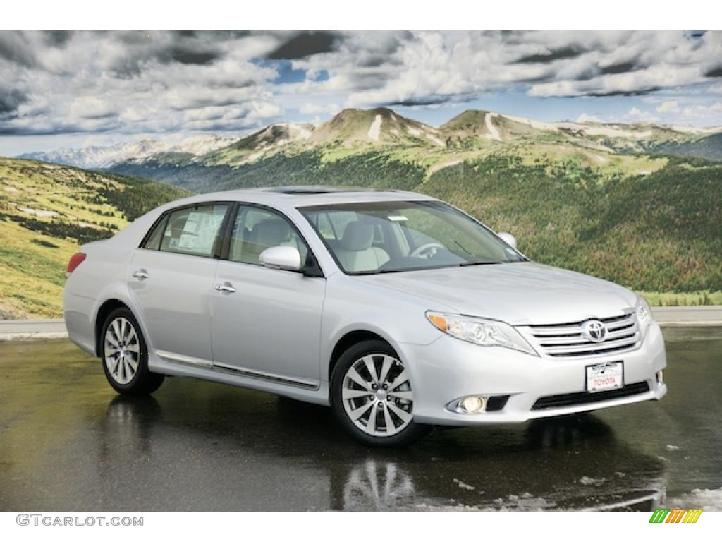 Classic Silver Metallic Toyota Avalon