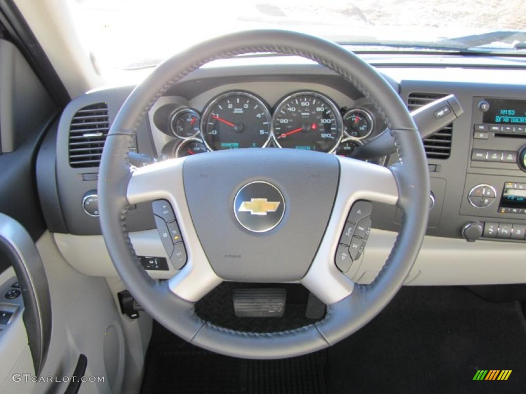 2011 Chevrolet Silverado 2500HD LT Crew Cab 4x4 Light Titanium/Ebony Dashboard Photo #44983935