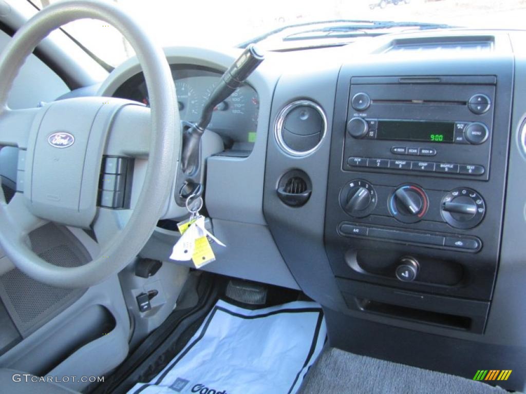 2004 F150 XLT SuperCab - Bright Red / Dark Flint photo #14