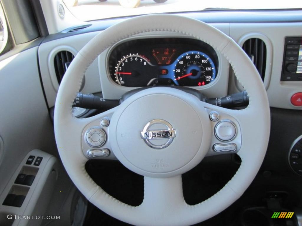 2011 Nissan Cube 1.8 SL Light Gray Steering Wheel Photo #44987154