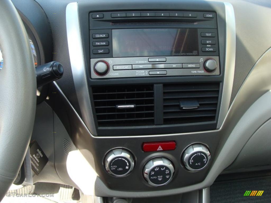 2009 Forester 2.5 X Limited - Newport Blue Pearl / Platinum photo #13
