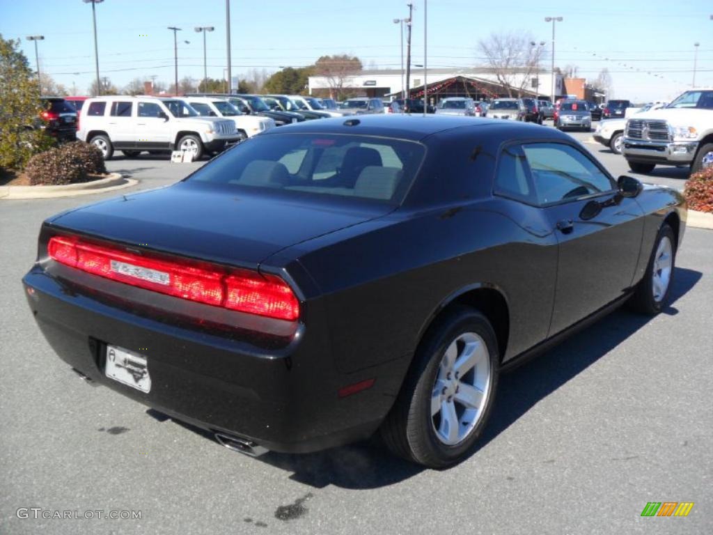 Brilliant Black Crystal Pearl 2011 Dodge Challenger SE Exterior Photo #44989526