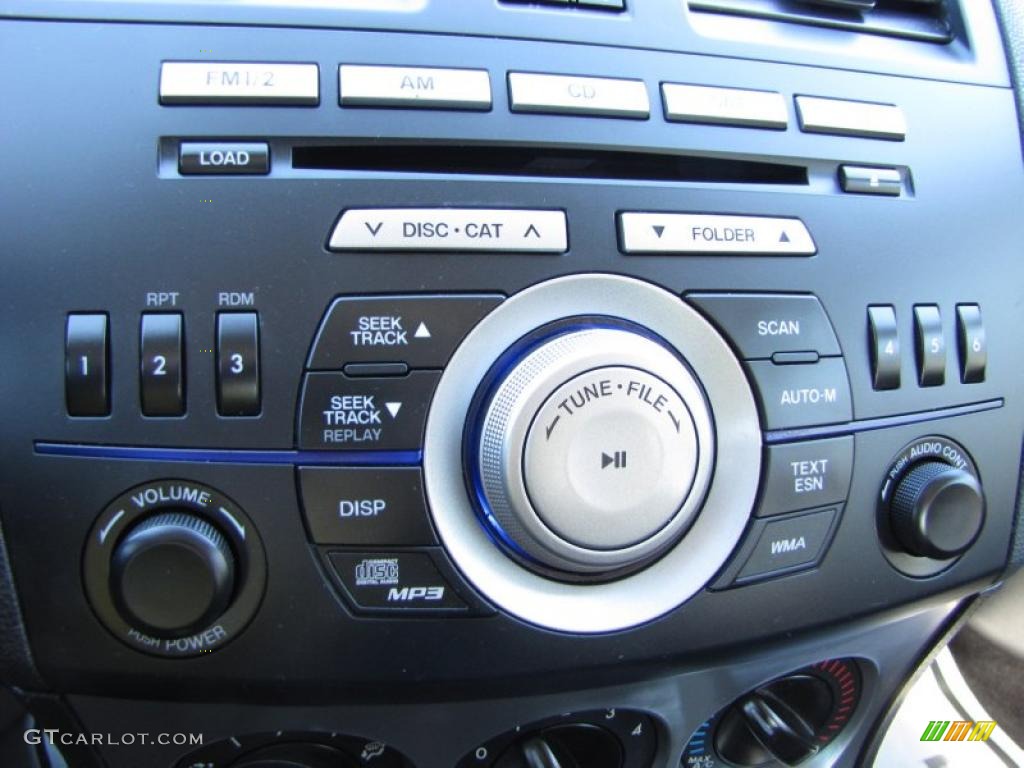 2010 Mazda MAZDA3 i Touring 4 Door Controls Photo #44990141
