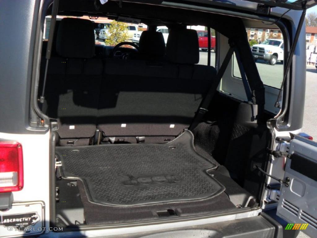 2011 Jeep Wrangler Unlimited Sport 4x4 Right Hand Drive Trunk Photo #44990534