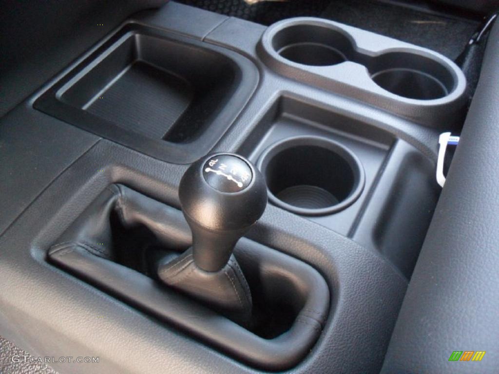 2011 Dodge Ram 5500 HD SLT Crew Cab 4x4 Chassis Controls Photo #44990822