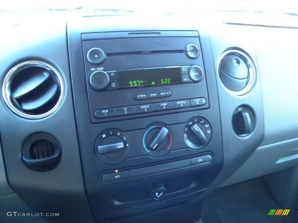 2006 F150 XLT SuperCrew - Silver Metallic / Medium/Dark Flint photo #19