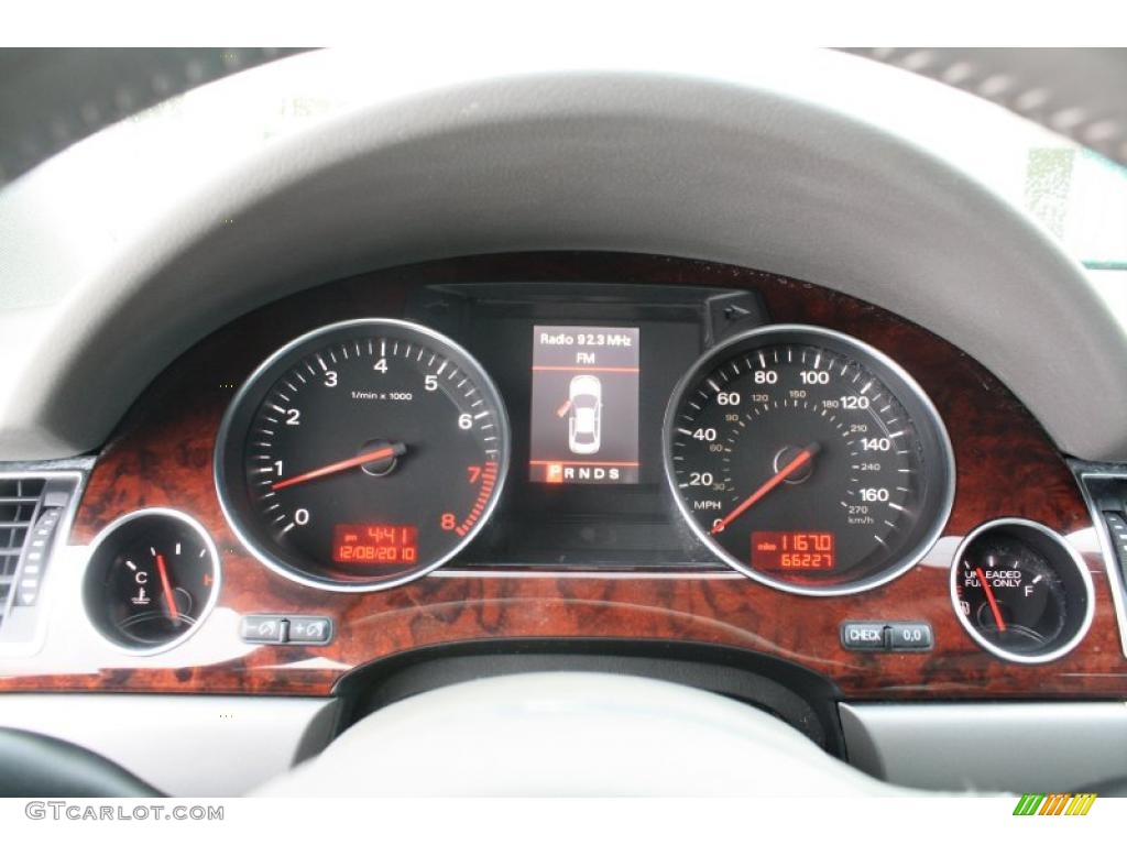 2005 Audi A8 4.2 quattro Gauges Photo #44991602