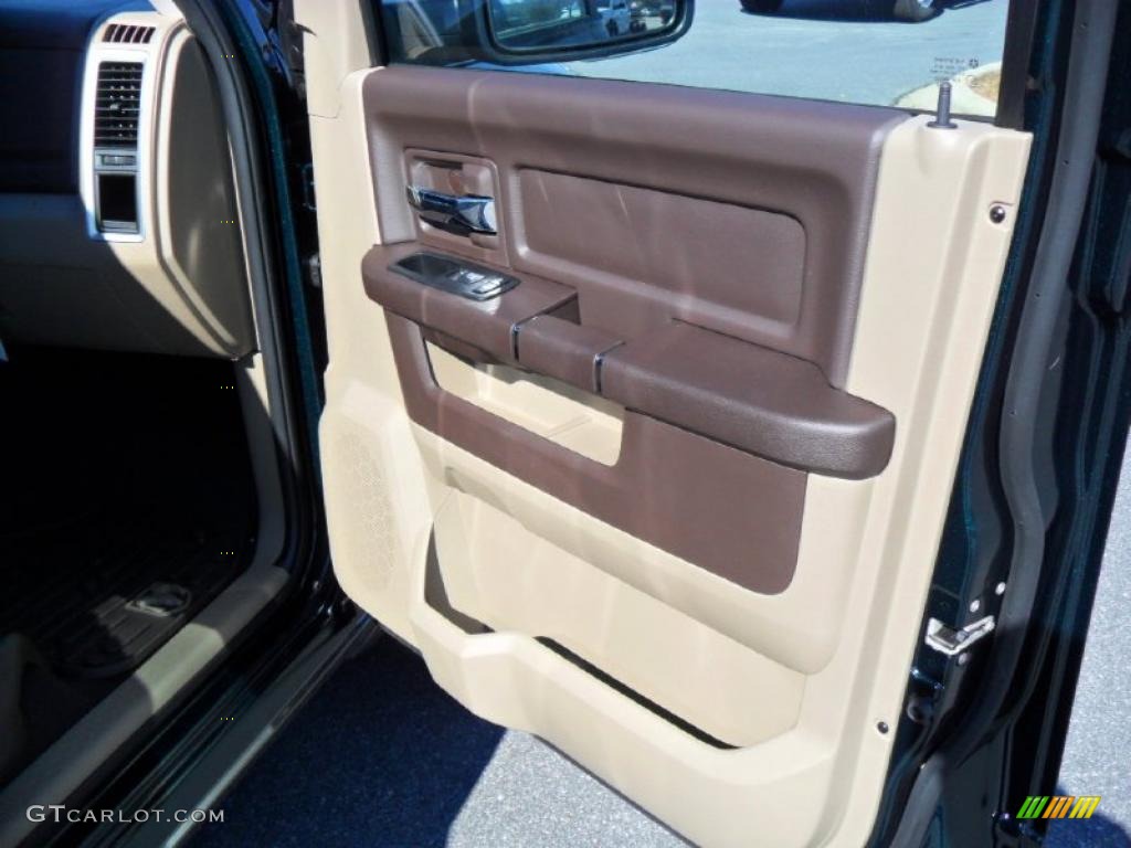 2011 Dodge Ram 1500 SLT Outdoorsman Quad Cab 4x4 Light Pebble Beige/Bark Brown Door Panel Photo #44992734