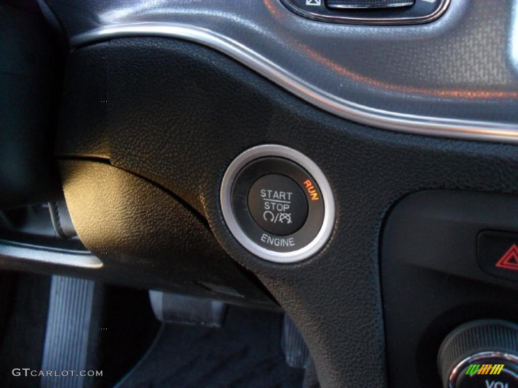 2011 Dodge Charger SE Controls Photo #44992970