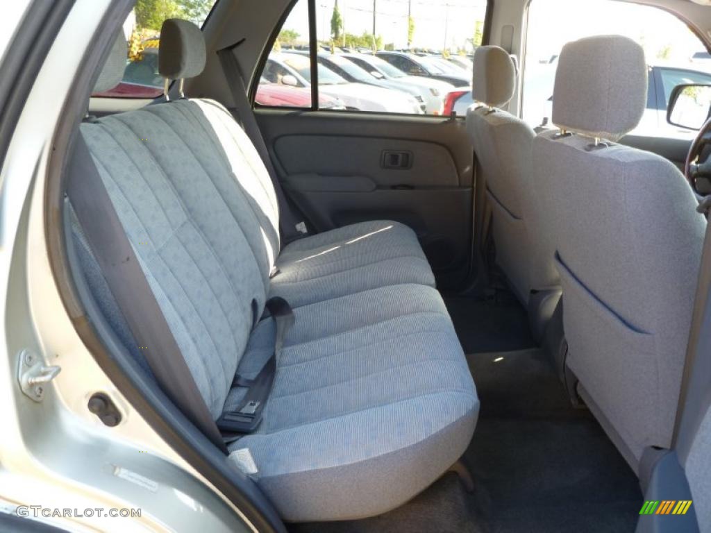 1999 4Runner  - Millennium Silver Metallic / Gray photo #10