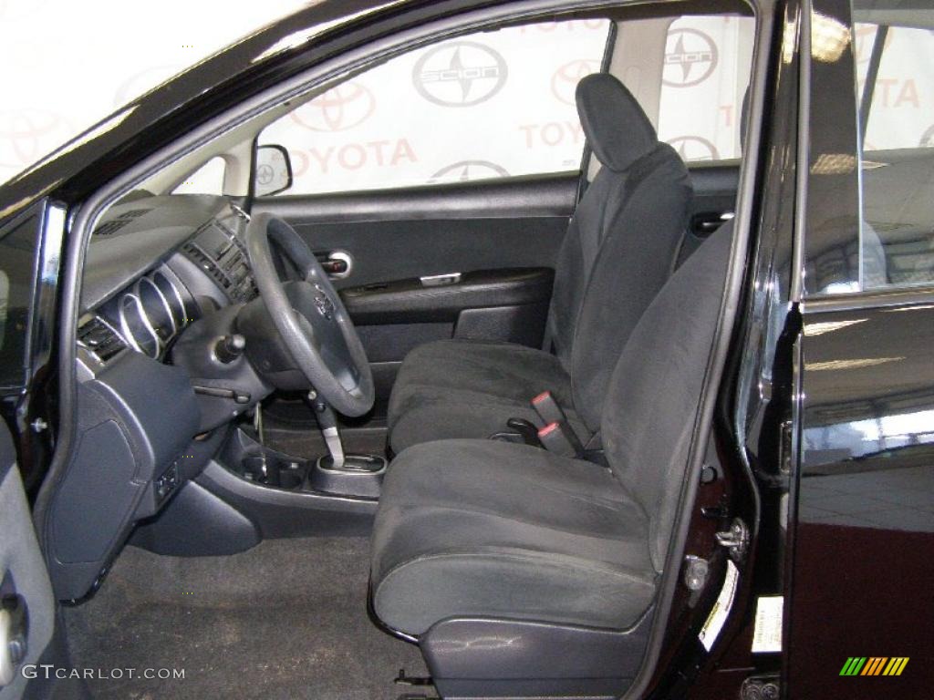 2008 Versa 1.8 S Hatchback - Super Black / Charcoal photo #13