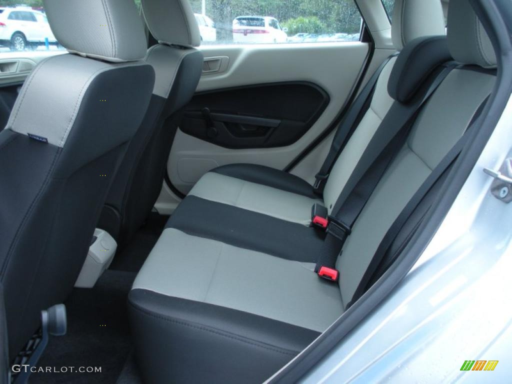 Light Stone/Charcoal Black Cloth Interior 2011 Ford Fiesta S Sedan Photo #45001594