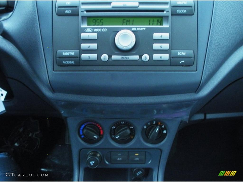 2011 Ford Transit Connect XLT Passenger Wagon Controls Photo #45002088