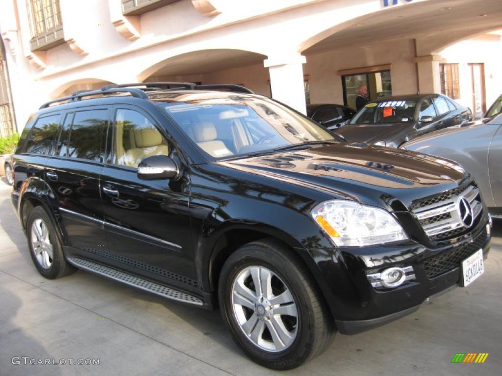 2008 GL 450 4Matic - Obsidian Black Metallic / Macadamia photo #1