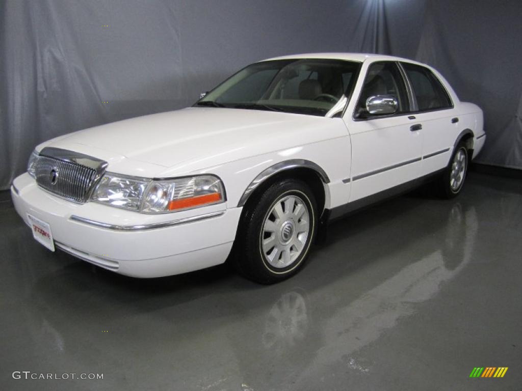 2005 Grand Marquis LS - Vibrant White / Medium Parchment photo #1