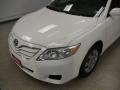 Super White - Camry LE Photo No. 5