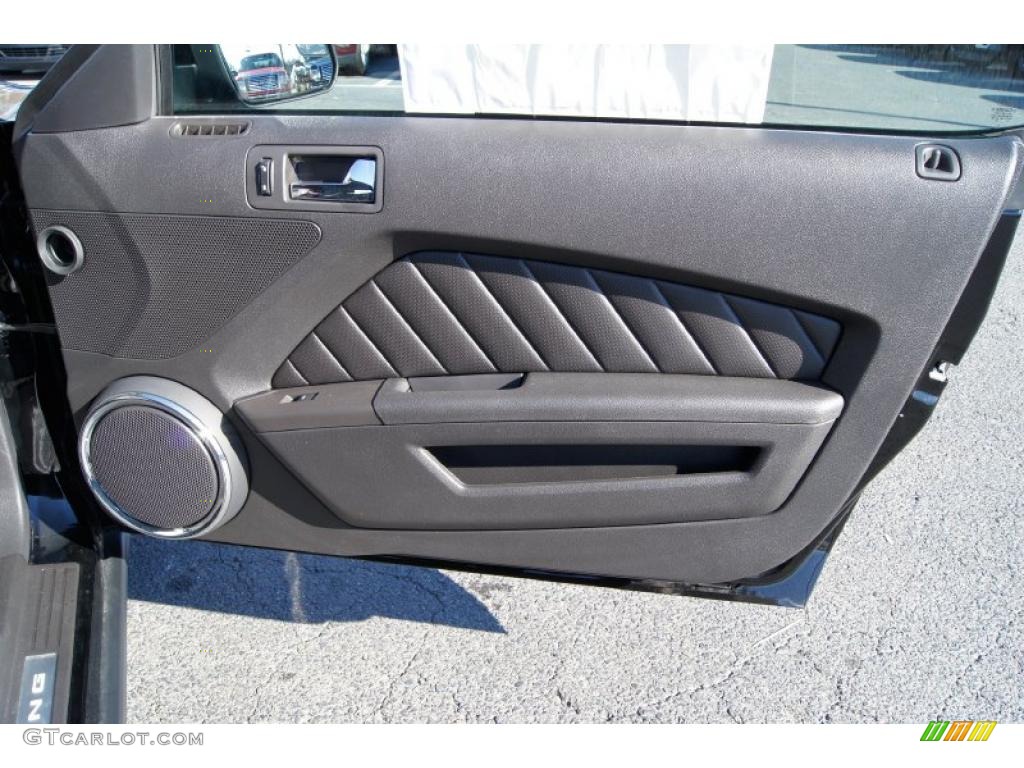 2011 Ford Mustang GT Premium Convertible Charcoal Black Door Panel Photo #45007500