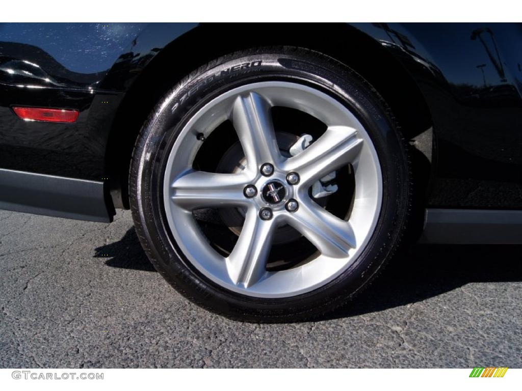 2011 Ford Mustang GT Premium Convertible Wheel Photo #45007524